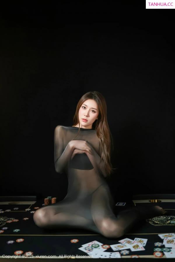   [XiuRen]高清写真图 2025.09.01 No.10713 悦兮 连体黑丝袜第2张图片